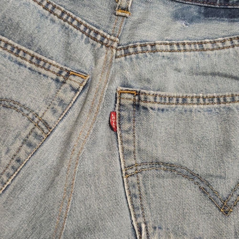 Levi's Basic Denim Jean Short - Picture 4 of 7